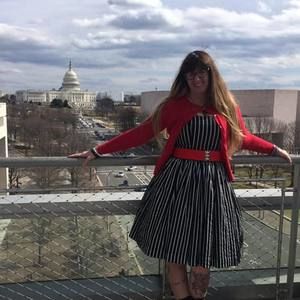 Meet your Posher, Laurie